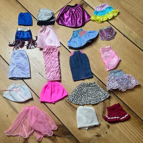 Lot of 19 Barbie Doll Skirts. Fashion. Prints. Mini. Long. Formal   VTG? - Picture 1 of 8
